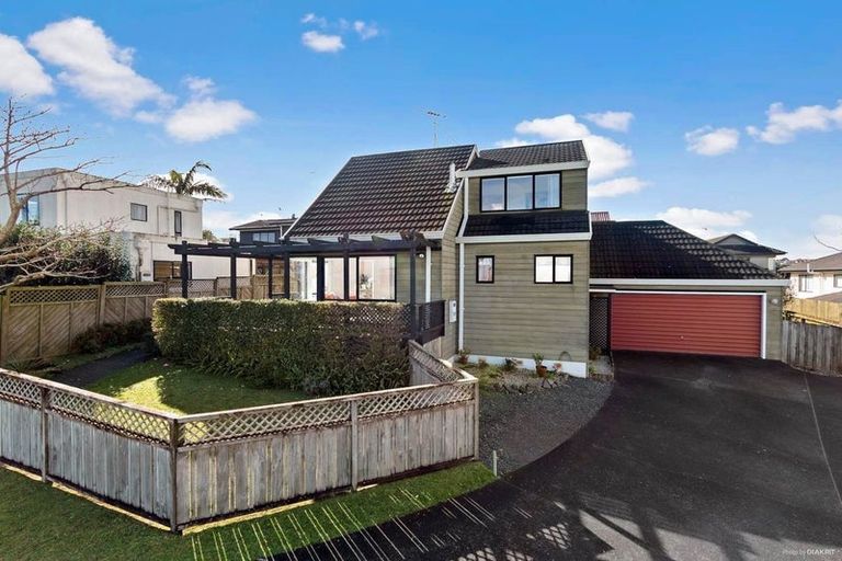 Photo of property in 16a Wilisa Rise, Goodwood Heights, Auckland, 2105