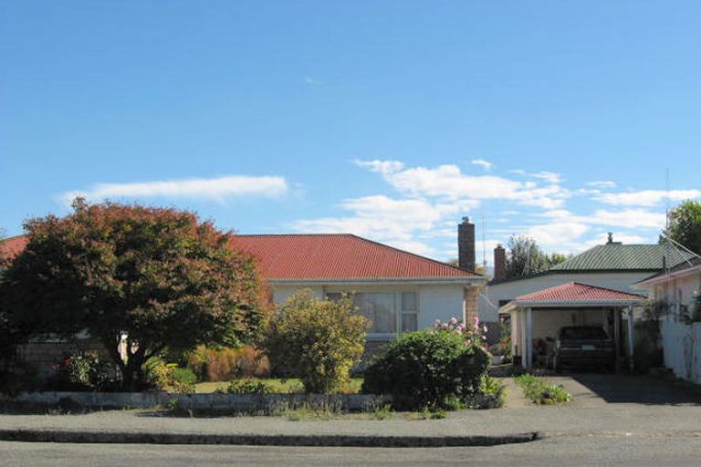 Photo of property in 22 Rhodes Street, Waimate, 7924