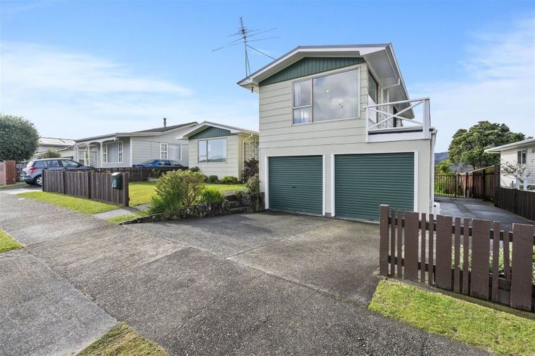 Photo of property in 40 Taieri Crescent, Kelson, Lower Hutt, 5010