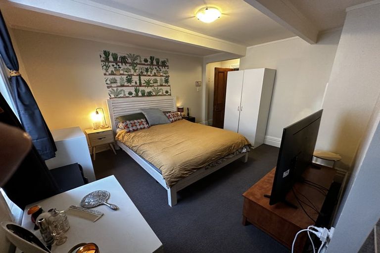 Photo of property in 22 Tamar Street, Island Bay, Wellington, 6023