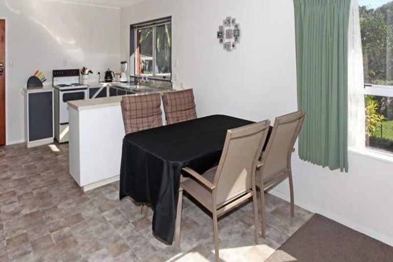 Photo of property in 132 Seddon Street, Pukekohe, 2120