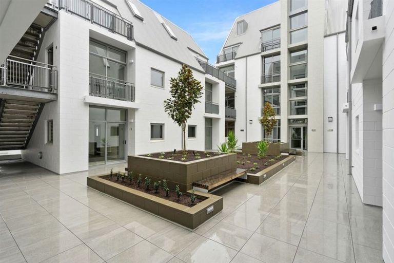 Photo of property in 1/41 Cambridge Terrace, Christchurch Central, Christchurch, 8013