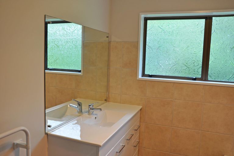 Photo of property in 11 Manuka Street, Orewa, 0931