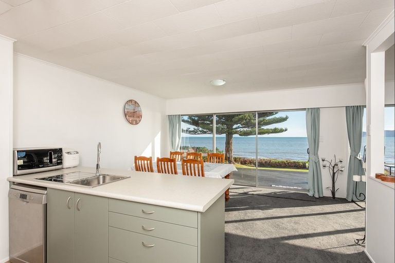 Photo of property in 5 Raebern Lane, Raumati Beach, Paraparaumu, 5032