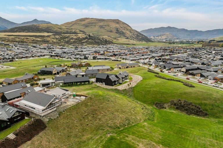 Photo of property in 36 Cunninghams Drive, Jacks Point, Queenstown, 9371