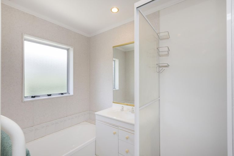 Photo of property in 71 Bryant Street, Takaro, Palmerston North, 4412