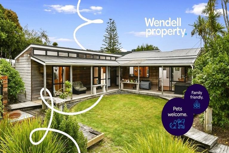 Photo of property in 16 Opanuku Road, Henderson Valley, Auckland, 0612