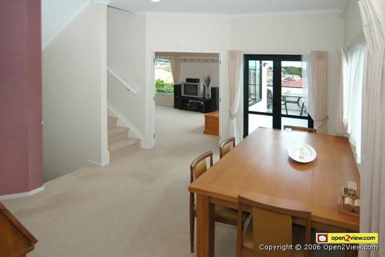 Photo of property in 43 Ribbonwood Crescent, Goodwood Heights, Auckland, 2105