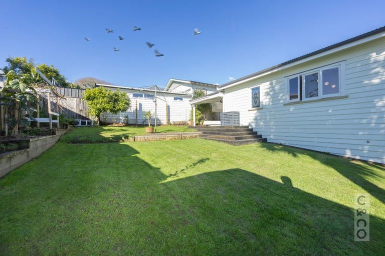Photo of property in 8 Puriri Street, Helensville, 0800