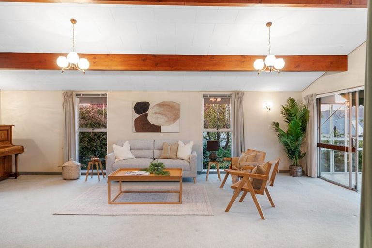 Photo of property in 4 Hawkswood Place, Avonhead, Christchurch, 8042