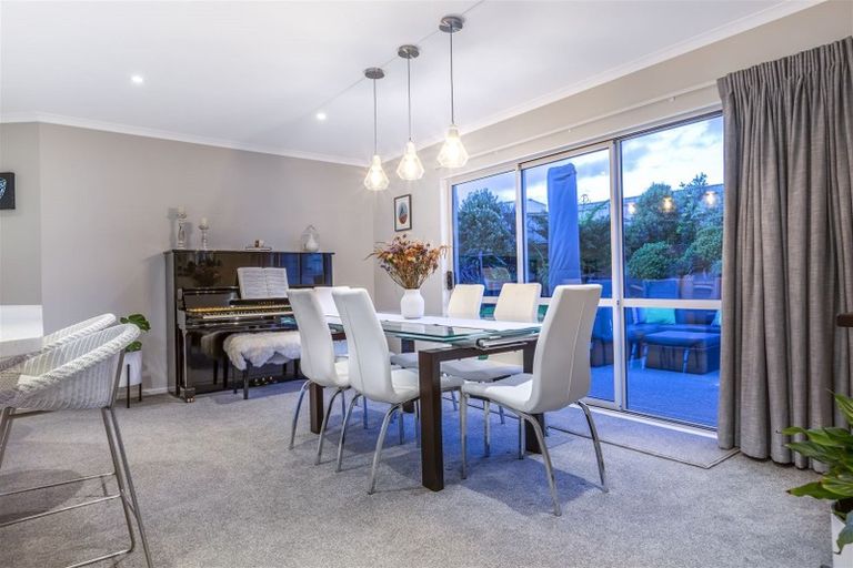 Photo of property in 7 Nelson Avenue, Aotea, Porirua, 5024