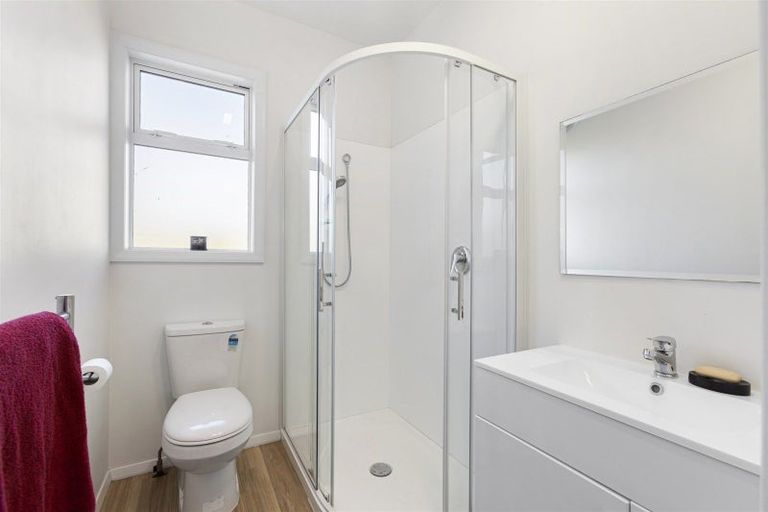 Photo of property in 19 Russell Street, Westport, 7825