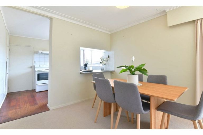 Photo of property in 1/105 Florence Avenue, Orewa, 0931