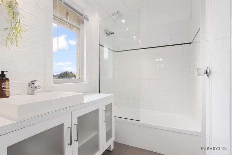 Photo of property in 1/23 Islington Avenue, New Lynn, Auckland, 0600