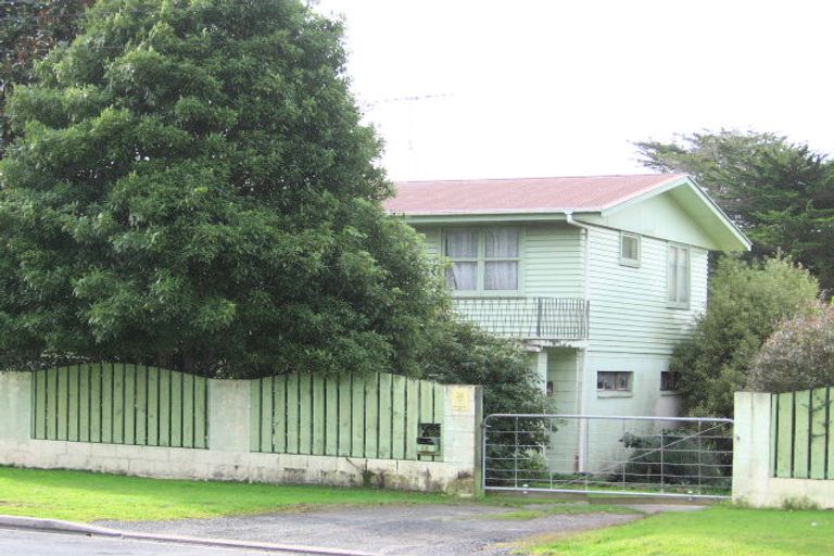 Photo of property in 88 Awaroa Road, Helensville, 0800