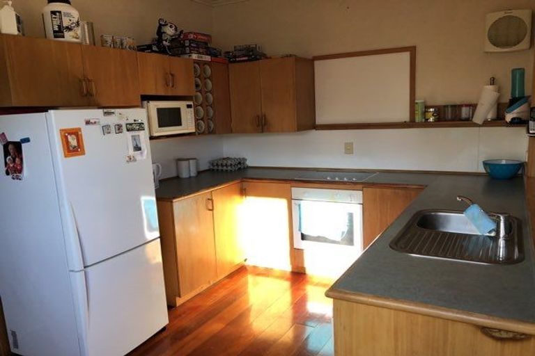 Photo of property in 1414 Woodstock Avenue, Mayfair, Hastings, 4122