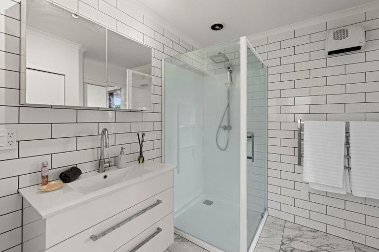 Photo of property in 64 Te Aute Road, Havelock North, 4130