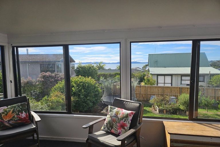 Photo of property in 12 Arohia Place, Snells Beach, 0920
