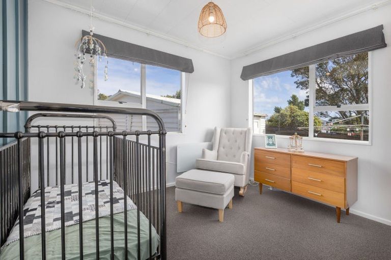 Photo of property in 2 Pennant Grove, Titahi Bay, Porirua, 5022