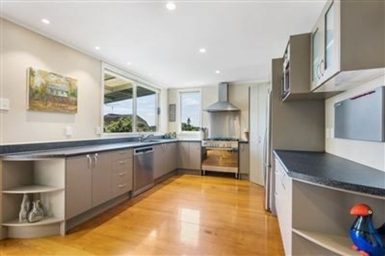 Photo of property in 80 Verbena Road, Birkdale, Auckland, 0626