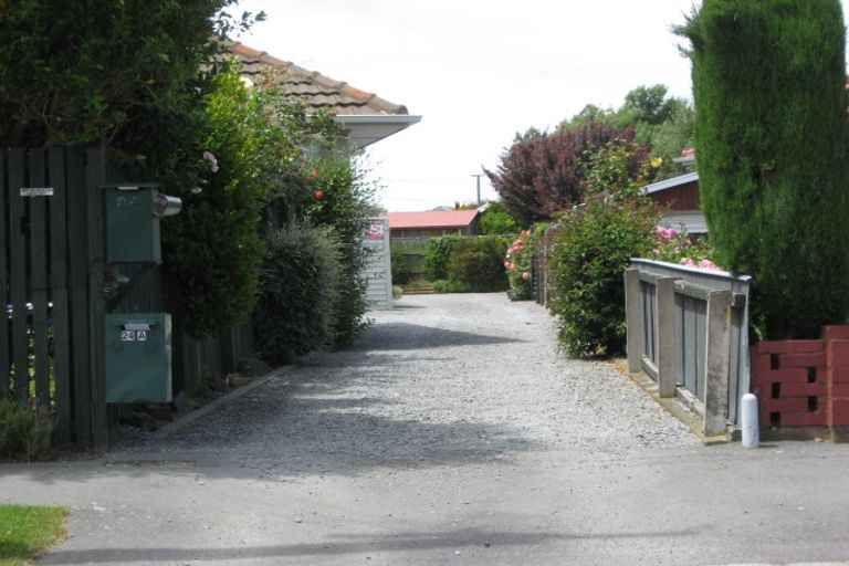 Photo of property in 2/24 Pembroke Street, Avondale, Christchurch, 8061