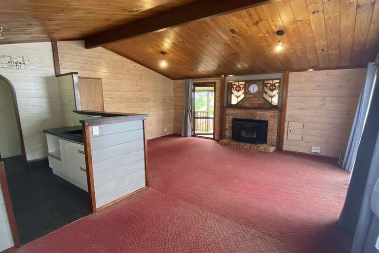 Photo of property in 23 Ambury Place, Merrilands, New Plymouth, 4312