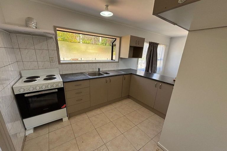Photo of property in 2/43 Charntay Avenue, Clover Park, Auckland, 2019
