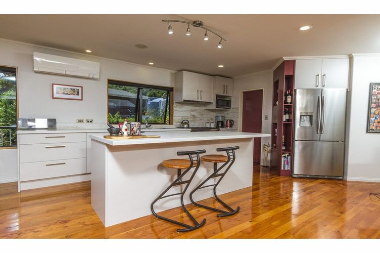 Photo of property in 5 Paradise Way, Pohara, Takaka, 7183