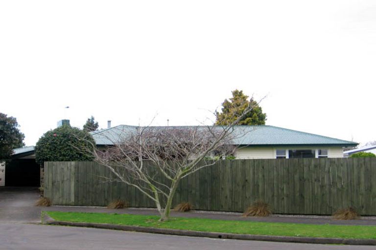 Photo of property in 6 Tingey Place, Awapuni, Palmerston North, 4412