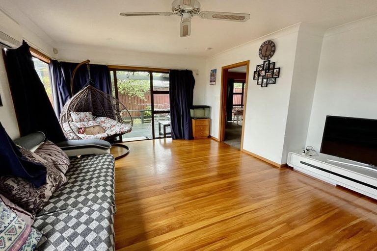 Photo of property in 1/17 Rosier Road, Glen Eden, Auckland, 0602