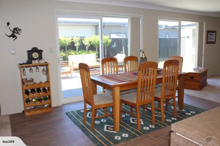 Photo of property in 41 Sunline Place, Ngongotaha, Rotorua, 3010