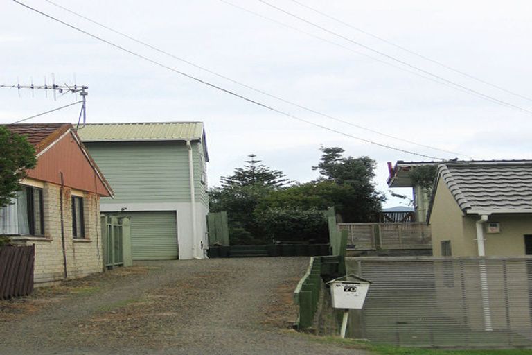 Photo of property in 70 Bluegum Road, Paraparaumu Beach, Paraparaumu, 5032
