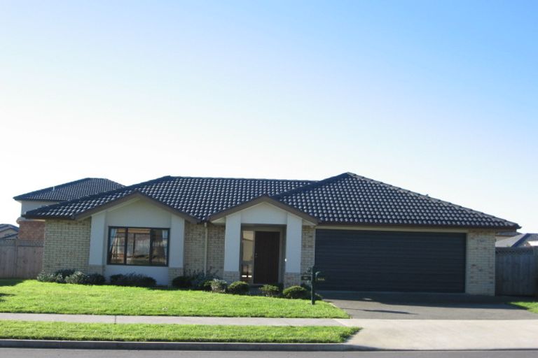 Photo of property in 181 Wattle Farm Road, Wattle Downs, Auckland, 2103