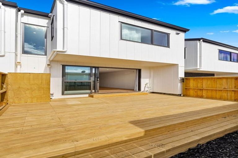 Photo of property in 17c Swaffield Road, Papatoetoe, Auckland, 2025