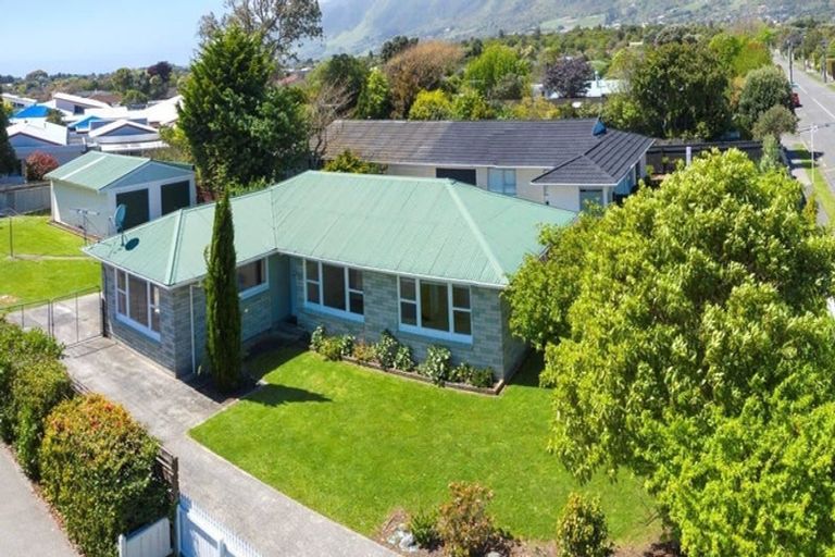Photo of property in 25 Rimu Street, Waikanae, 5036