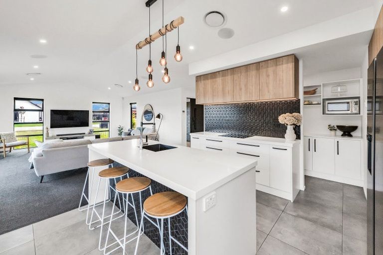 Photo of property in 7 Barewood Grove, West Melton, 7618