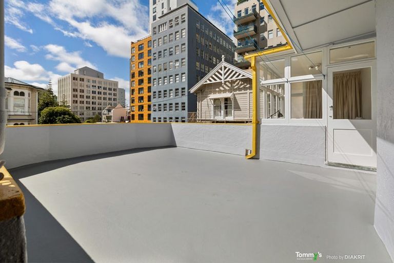 Photo of property in 20c Portland Crescent, Thorndon, Wellington, 6011