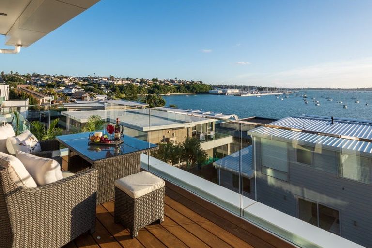 Photo of property in 67c The Parade, Bucklands Beach, Auckland, 2012