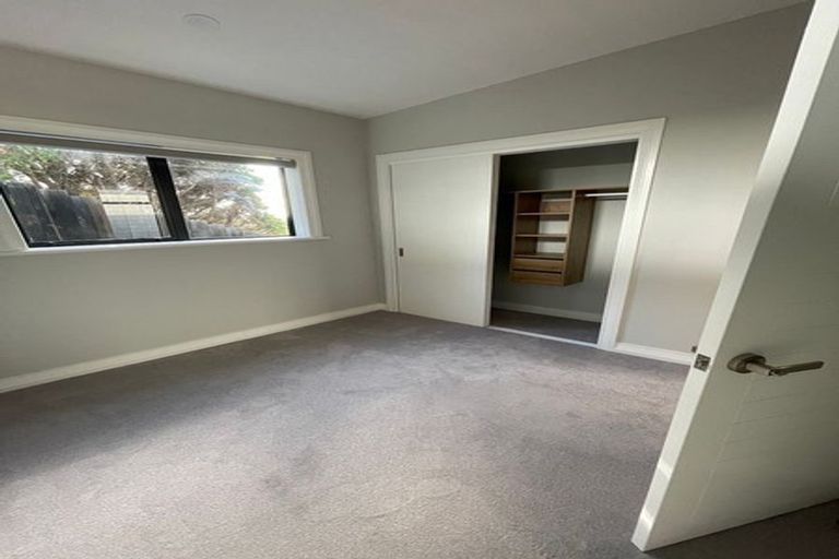 Photo of property in 9 Durness Place, Red Beach, 0932