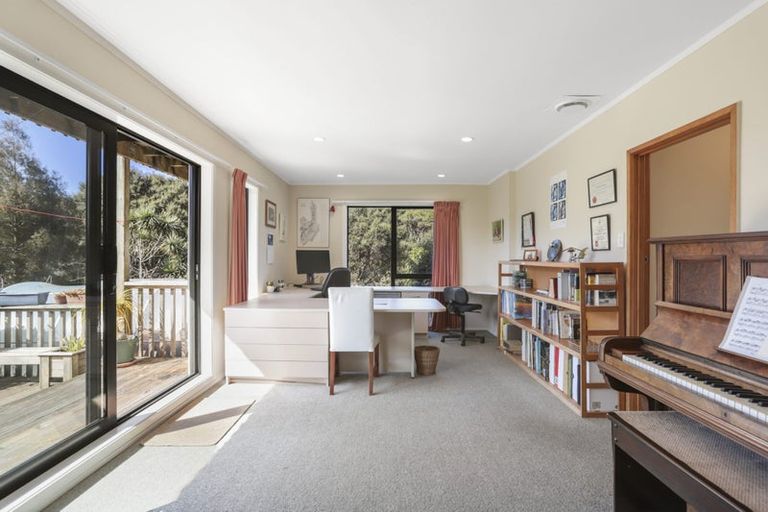 Photo of property in 706 Huia Road, Parau, Auckland, 0604