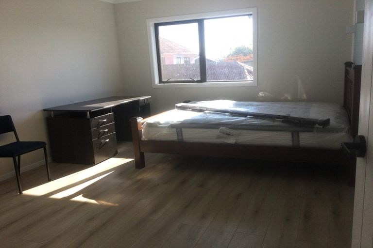 Photo of property in 216 Hillcrest Road, Hillcrest, Hamilton, 3216