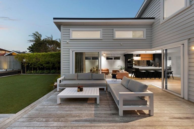 Photo of property in 7 Bungalow Avenue, Point Chevalier, Auckland, 1022