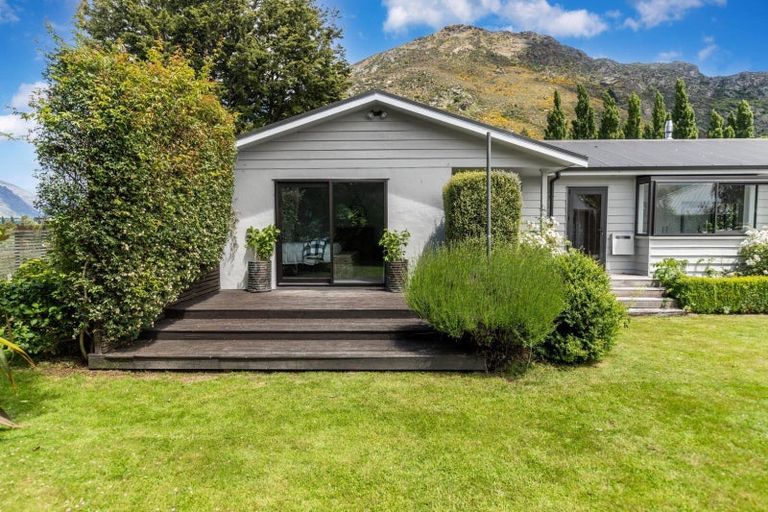 Photo of property in 7 Kawarau Place, Frankton, Queenstown, 9300