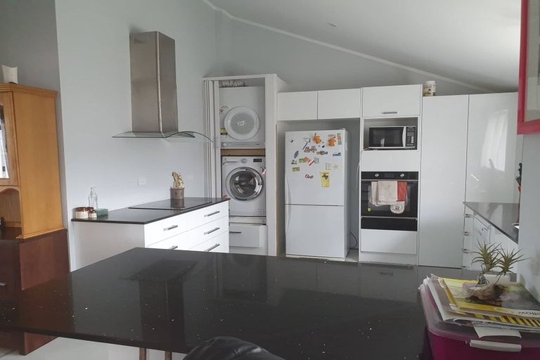 Photo of property in 11 Elm Street, Waiuku, 2123
