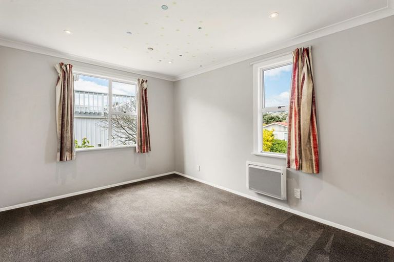 Photo of property in 12 Hawtrey Terrace, Johnsonville, Wellington, 6037