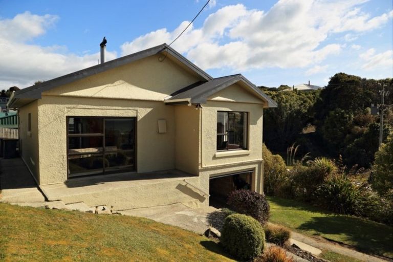 Photo of property in 2 Koromiko Street, Kaka Point, Balclutha, 9271