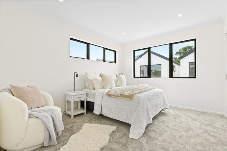 Photo of property in 1/113 Beach Road, Te Atatu Peninsula, Auckland, 0610