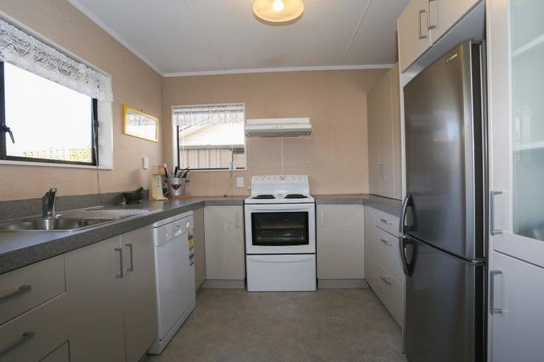 Photo of property in 44 Whiting Crescent, Greenmeadows, Napier, 4112