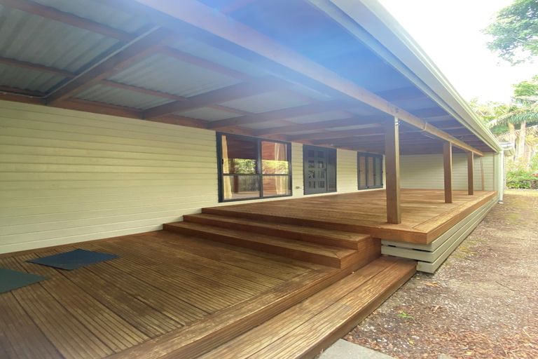 Photo of property in 87 Carnoustie Drive, Wattle Downs, Auckland, 2103