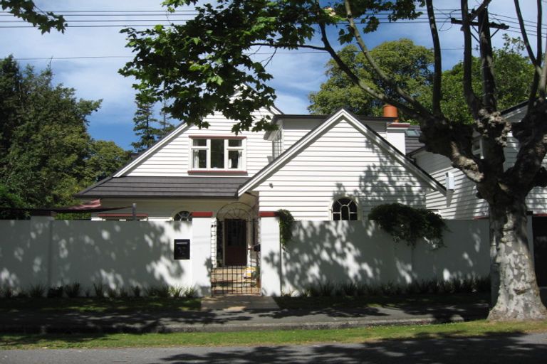 Photo of property in 52 Garden Road, Merivale, Christchurch, 8014